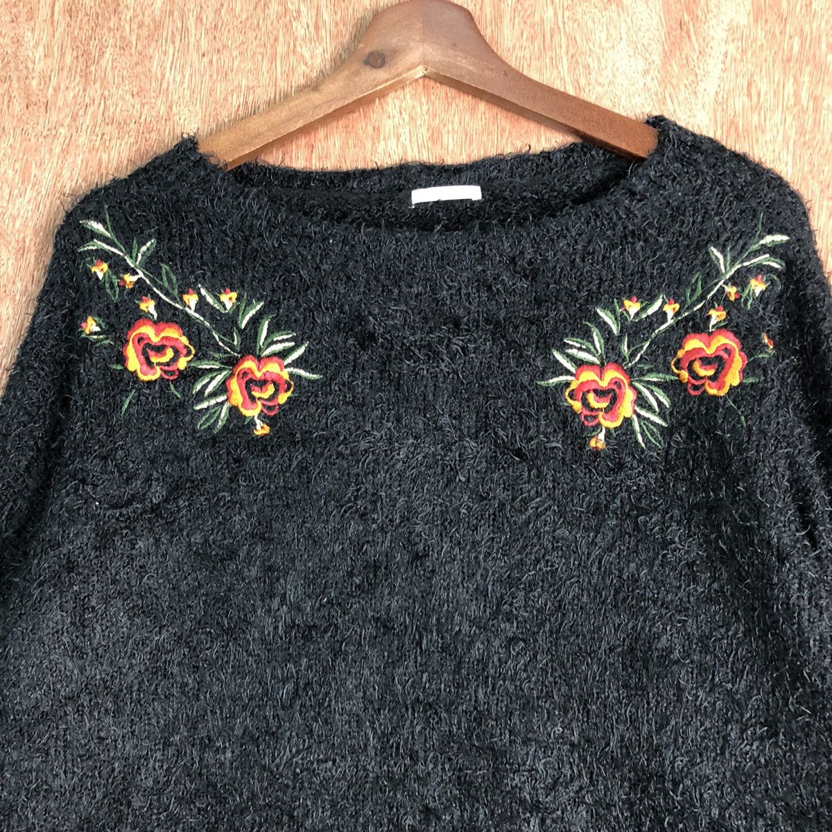 Homespun Knitwear × Japanese Brand Japan GU Flower Black Mohair Baggy Knitwear Size US L / EU 52-54 / 3 - 7 Thumbnail