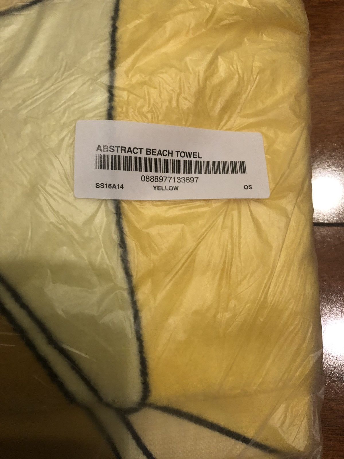 Supreme Abstract Beach Towel Yellow Size ONE SIZE - 4 Thumbnail