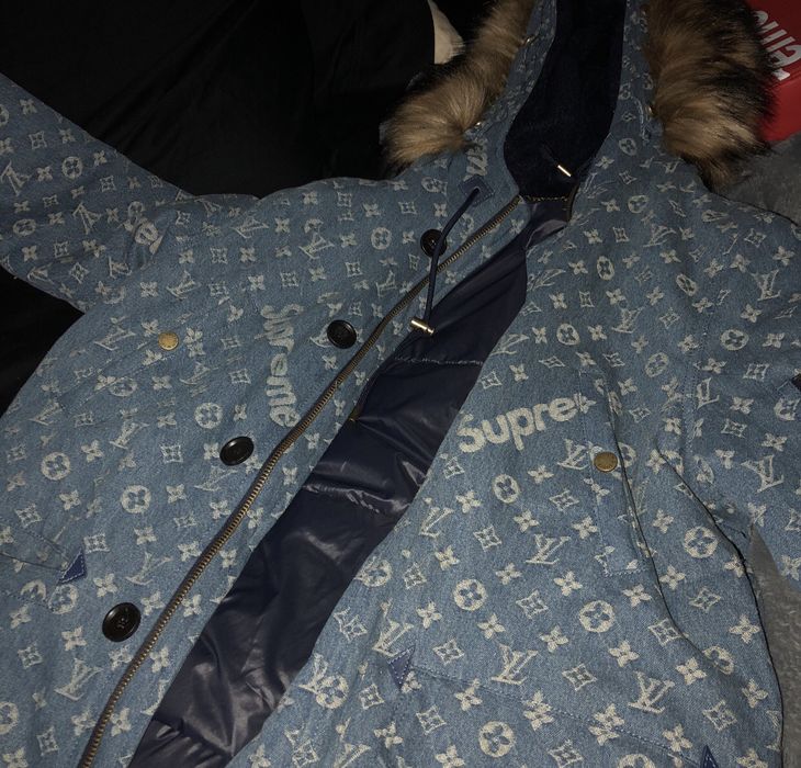 Supreme lv outlet parka