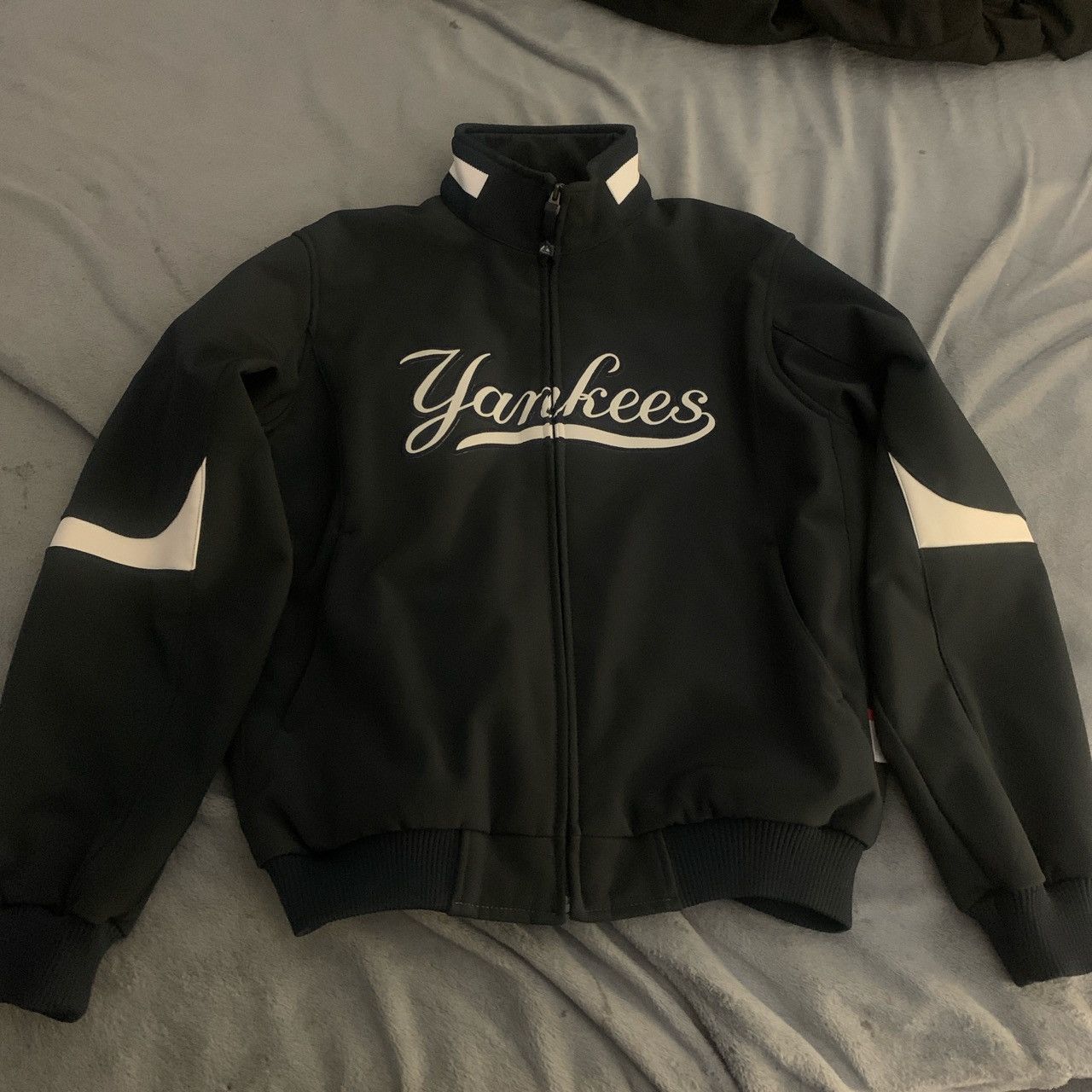 NEW YORK YANKEES Majestic Authentic Collection zip good up jacket Medium