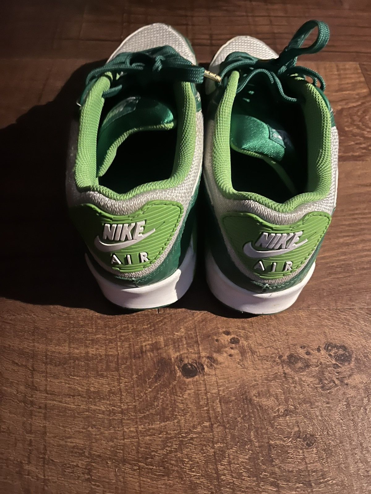 Nike air maxs