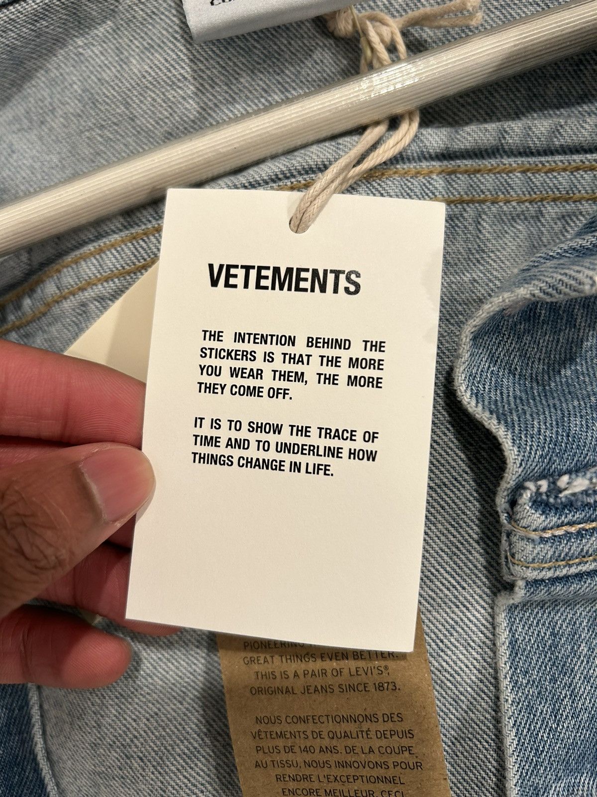 Levi's × Vetements Vetements Tribal Sticker Jean Jacket Size US S / EU 44-46 / 1 - 13 Thumbnail