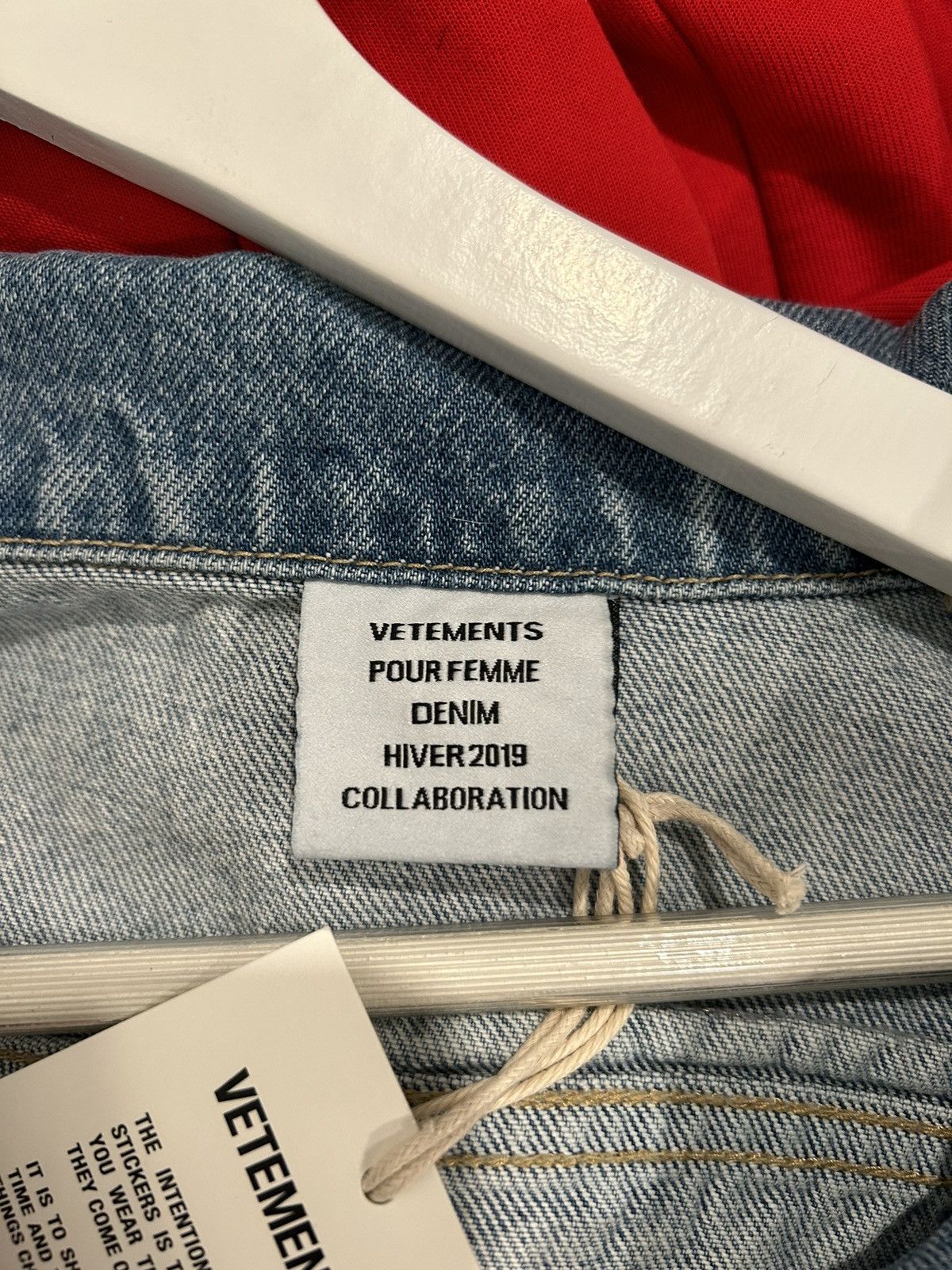 Levi's × Vetements Vetements Tribal Sticker Jean Jacket Size US S / EU 44-46 / 1 - 15 Thumbnail