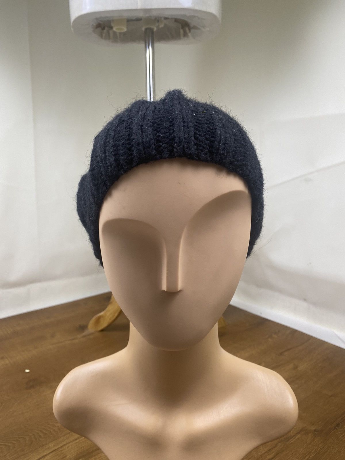 Vintage Vintage Knitted Wool Beanie Hat Made In Italy Size ONE SIZE - 2 Thumbnail