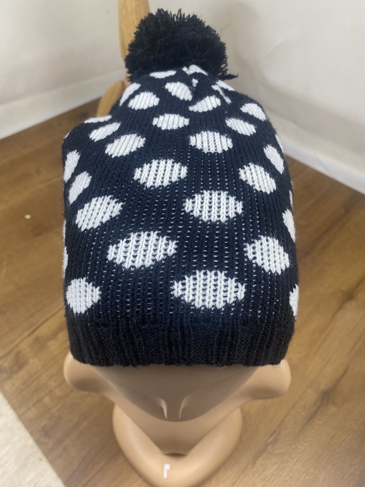 Japanese Brand Polka Dots Ski Winter Beanie Hat Size ONE SIZE - 1 Thumbnail