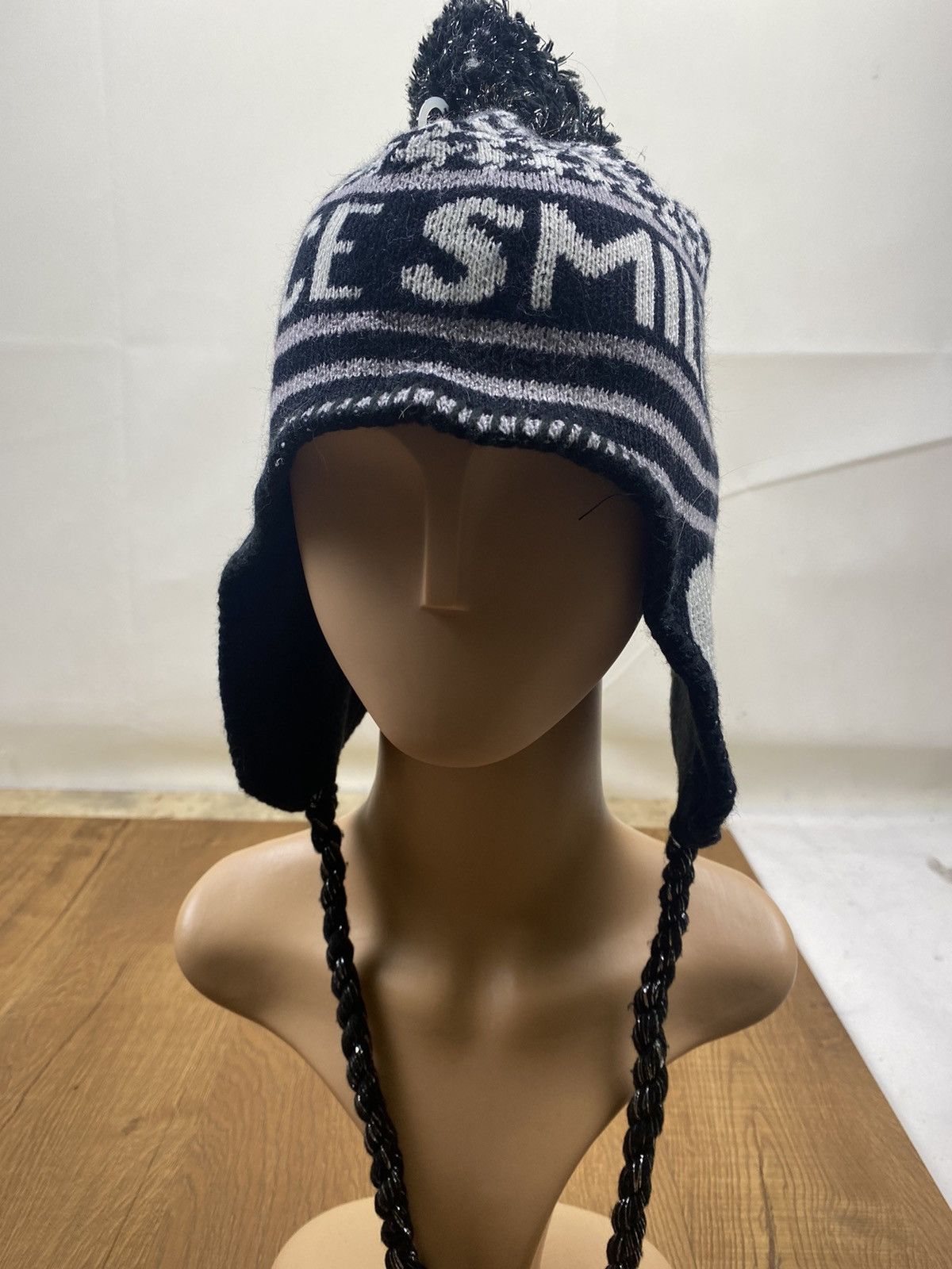 Other Harvey Ball Smiley Face Winter Beanie Size ONE SIZE - 1 Thumbnail