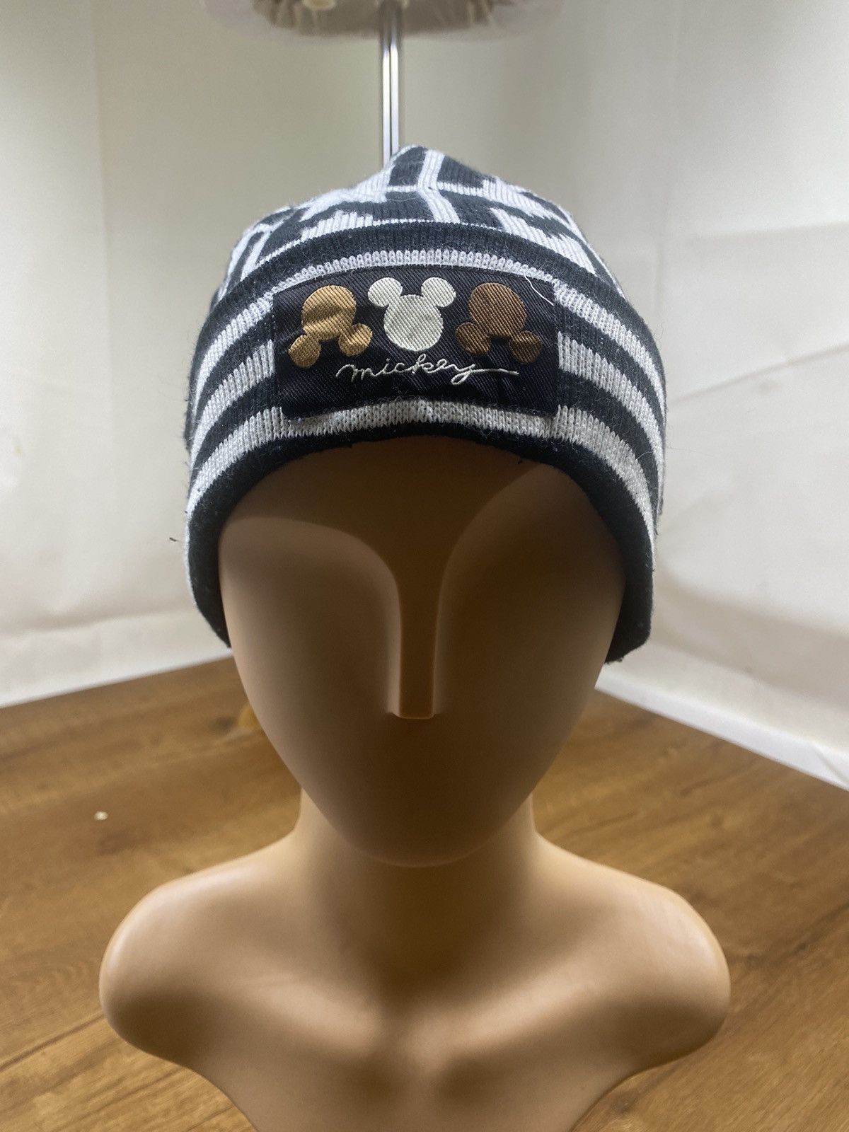 Mickey Mouse Vintage Mickey Mouse (M) Monogram Winter Beanie Hat Size ONE SIZE - 2 Thumbnail