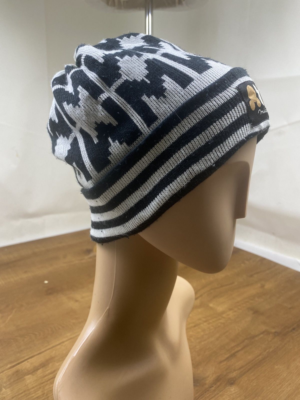 Mickey Mouse Vintage Mickey Mouse (M) Monogram Winter Beanie Hat Size ONE SIZE - 1 Thumbnail