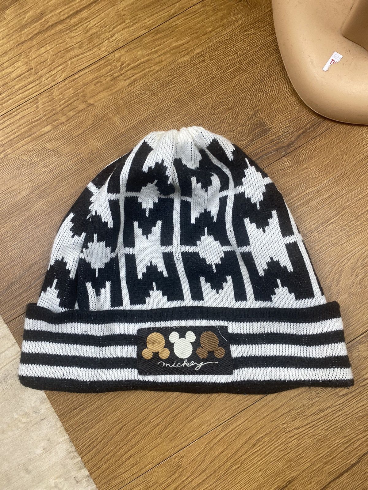 Mickey Mouse Vintage Mickey Mouse (M) Monogram Winter Beanie Hat Size ONE SIZE - 4 Thumbnail
