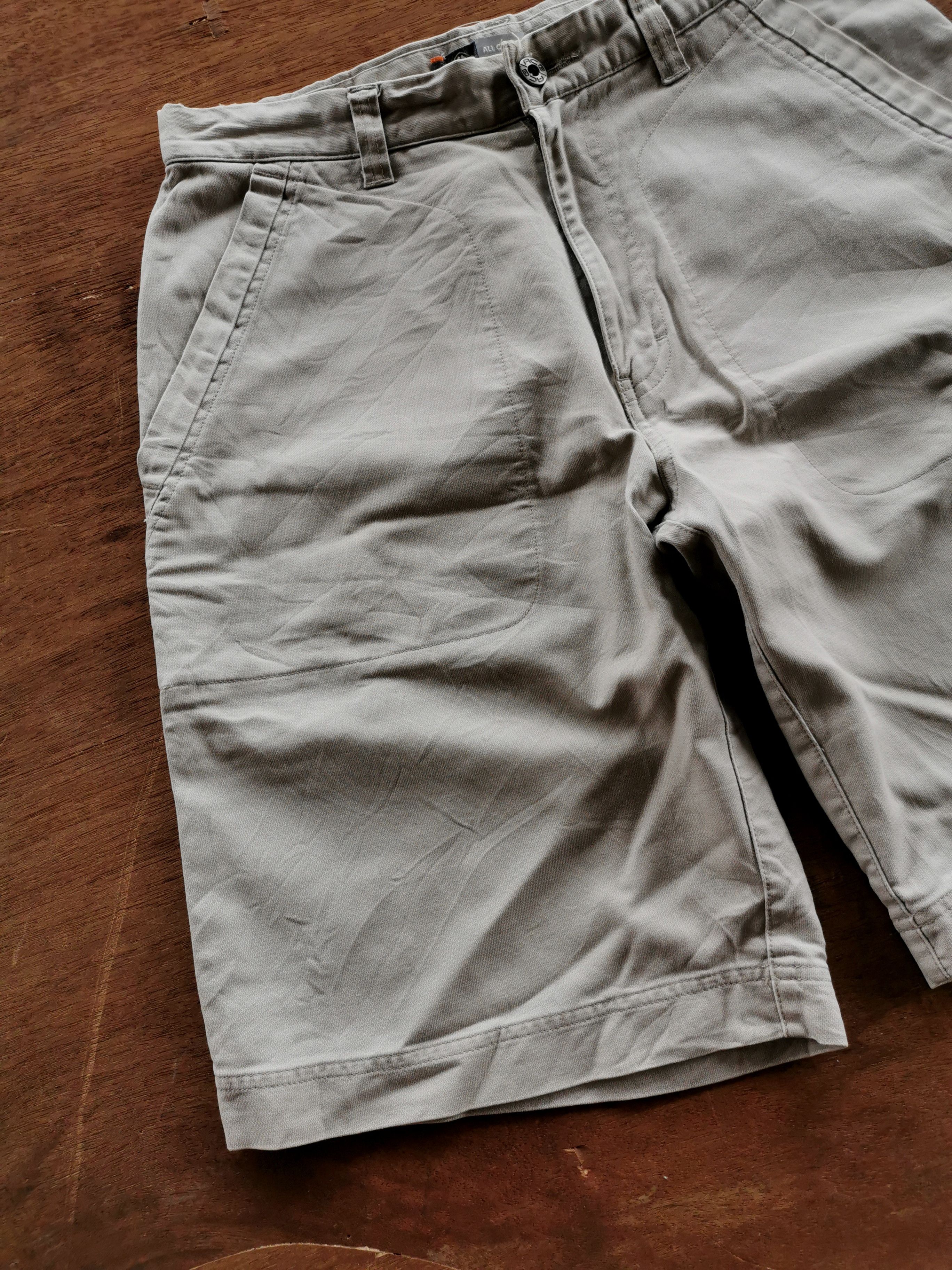 MMW × Nike ACG × Vintage RARE Vintage Nike ACG Cargo Shorts Size US 30 / EU 46 - 2 Thumbnail