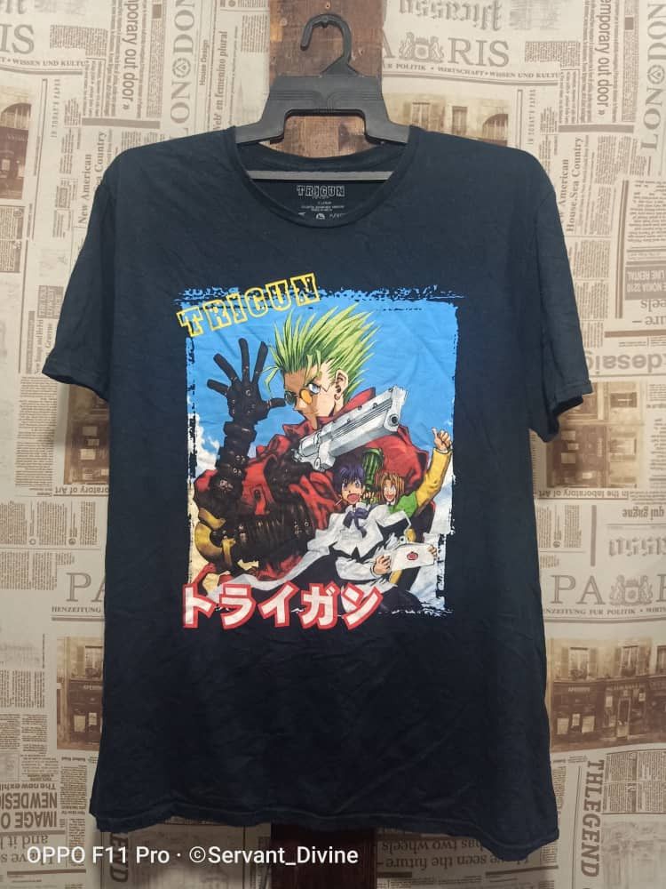 Anime TRIGUN Anime Manga Tshirt Size US XL / EU 56 / 4 - 1 Thumbnail