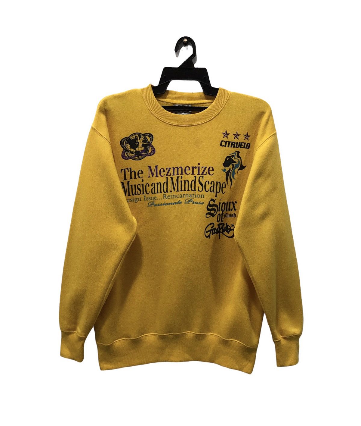 image of Designer Oblo Design Wardrobe Digital Dream’In Sweatshirt in Orange, Men's (Size Large)