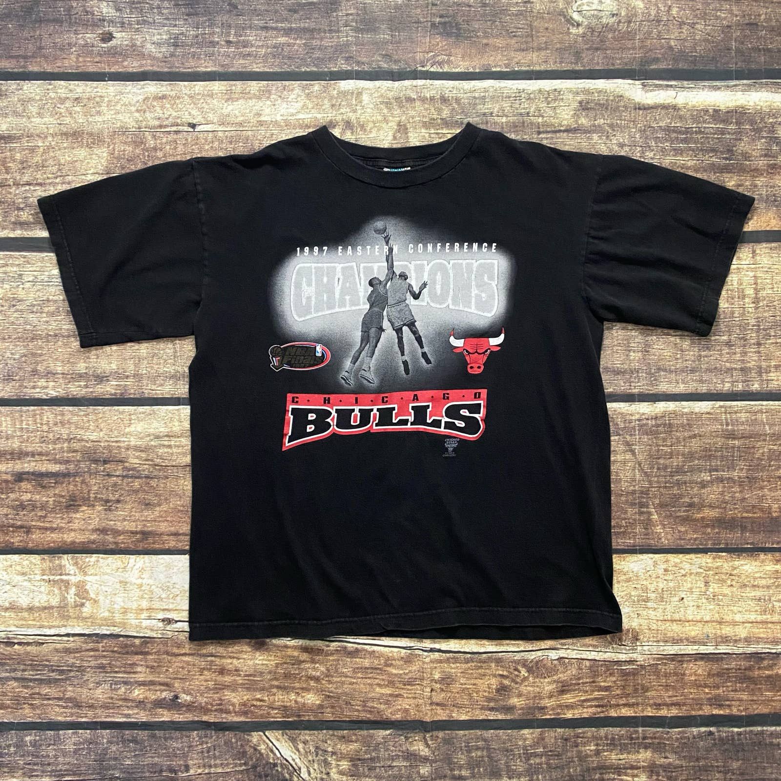 Vintage Vintage Chicago Bulls 1997 NBA Finals Shirt XL Tour Champ | Grailed