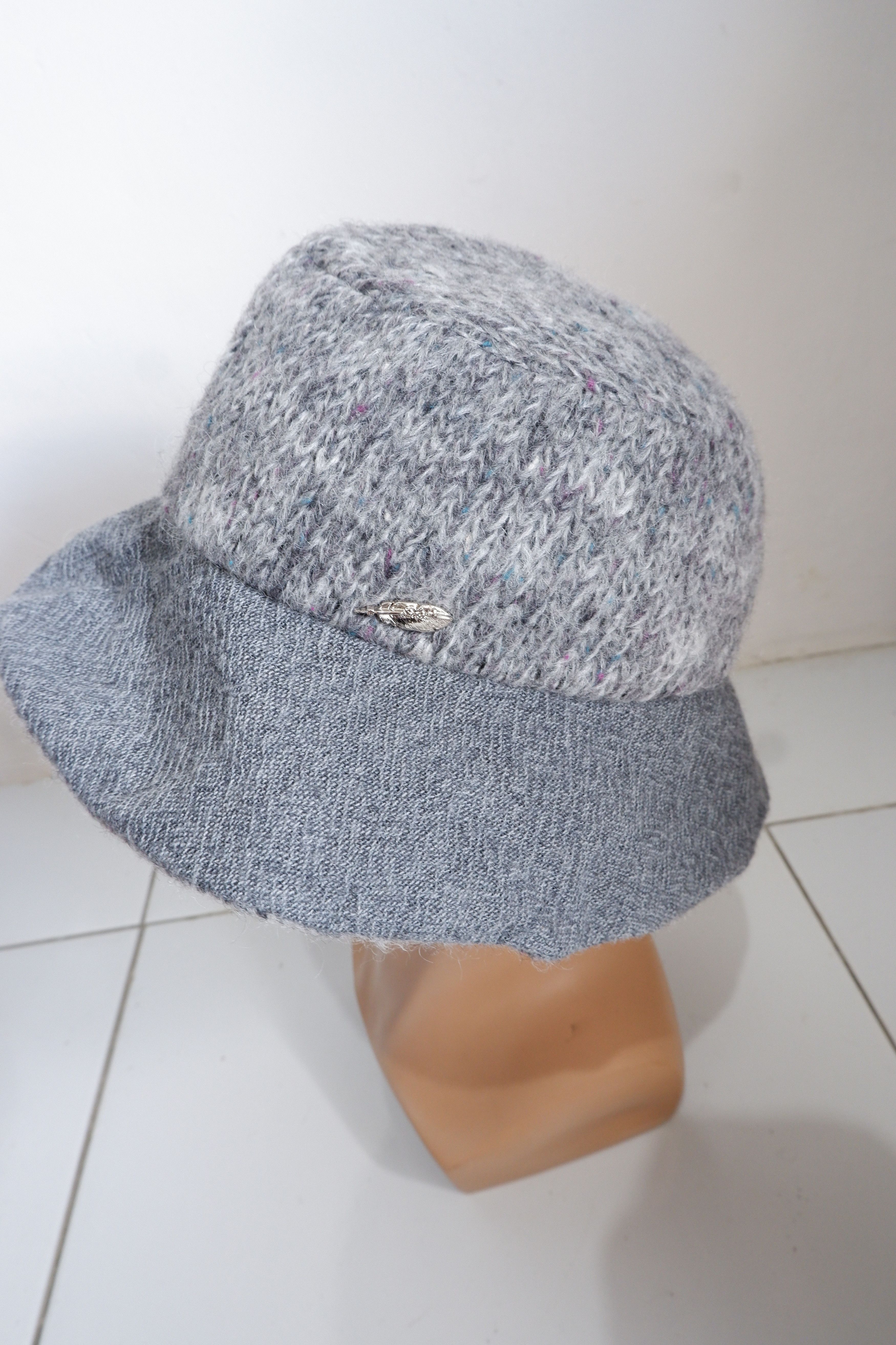 Stetson Vintage Stetson Silver Feather Wool Bucket Hat | 57cm Size ONE SIZE - 2 Thumbnail