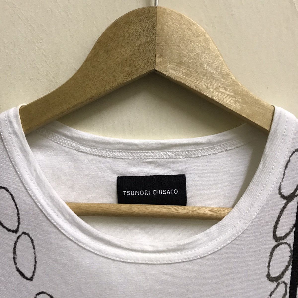 Issey Miyake Vintage 90s Tsumori Chisato fullprint Tshirt Size US S / EU 44-46 / 1 - 5 Thumbnail