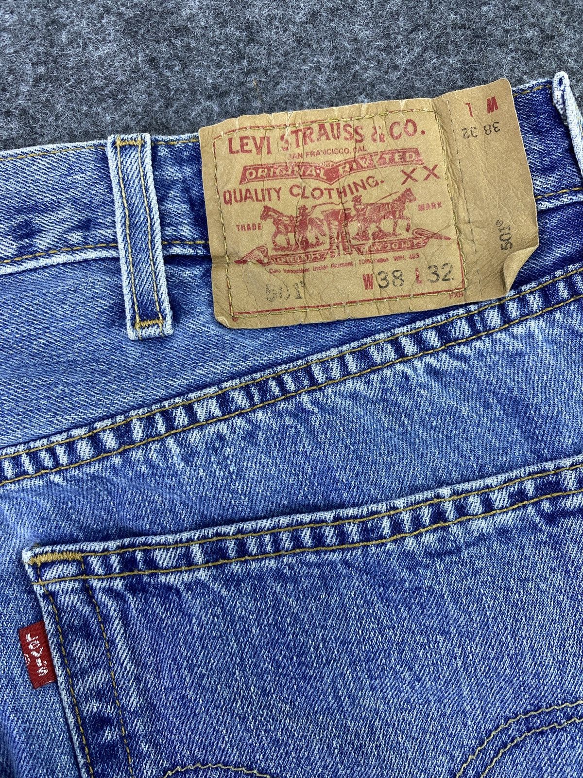 Jean × Levi's × Vintage VINTAGE LEVIS 501 BLUE JEANS 38x32 - J016 Size US 38 / EU 54 - 13 Thumbnail