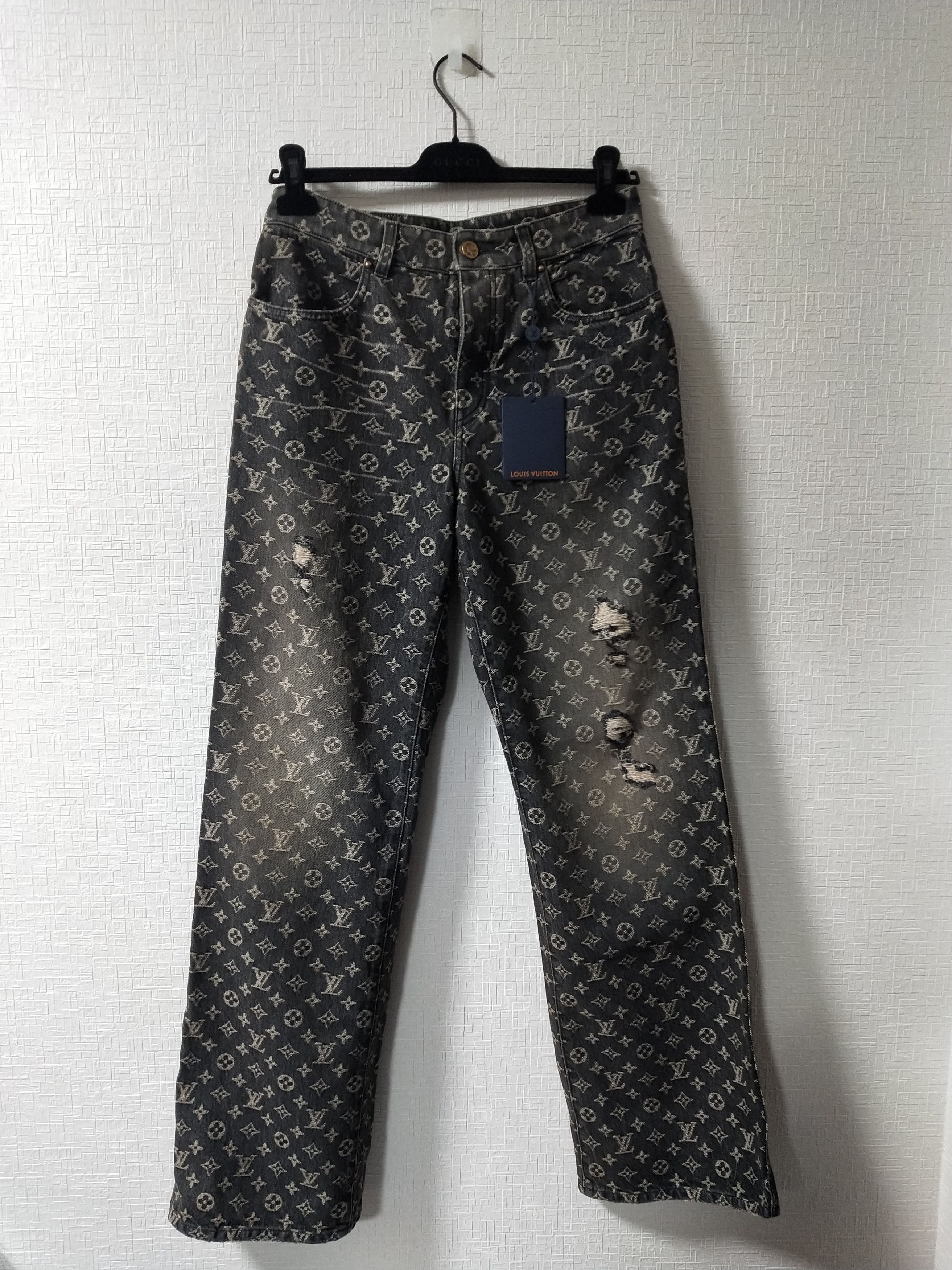 Fashion Drops on X: Louis Vuitton Baggy Denim Pants by Virgil