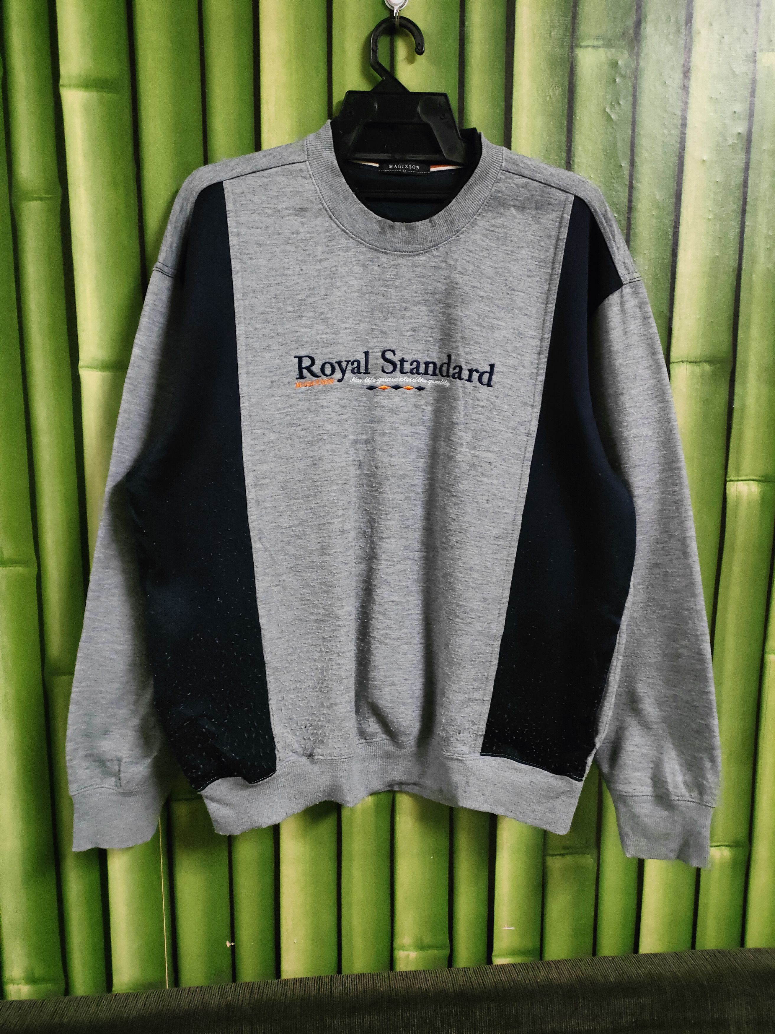 Vintage Magixson Sweatshirt Crewneck royal standard