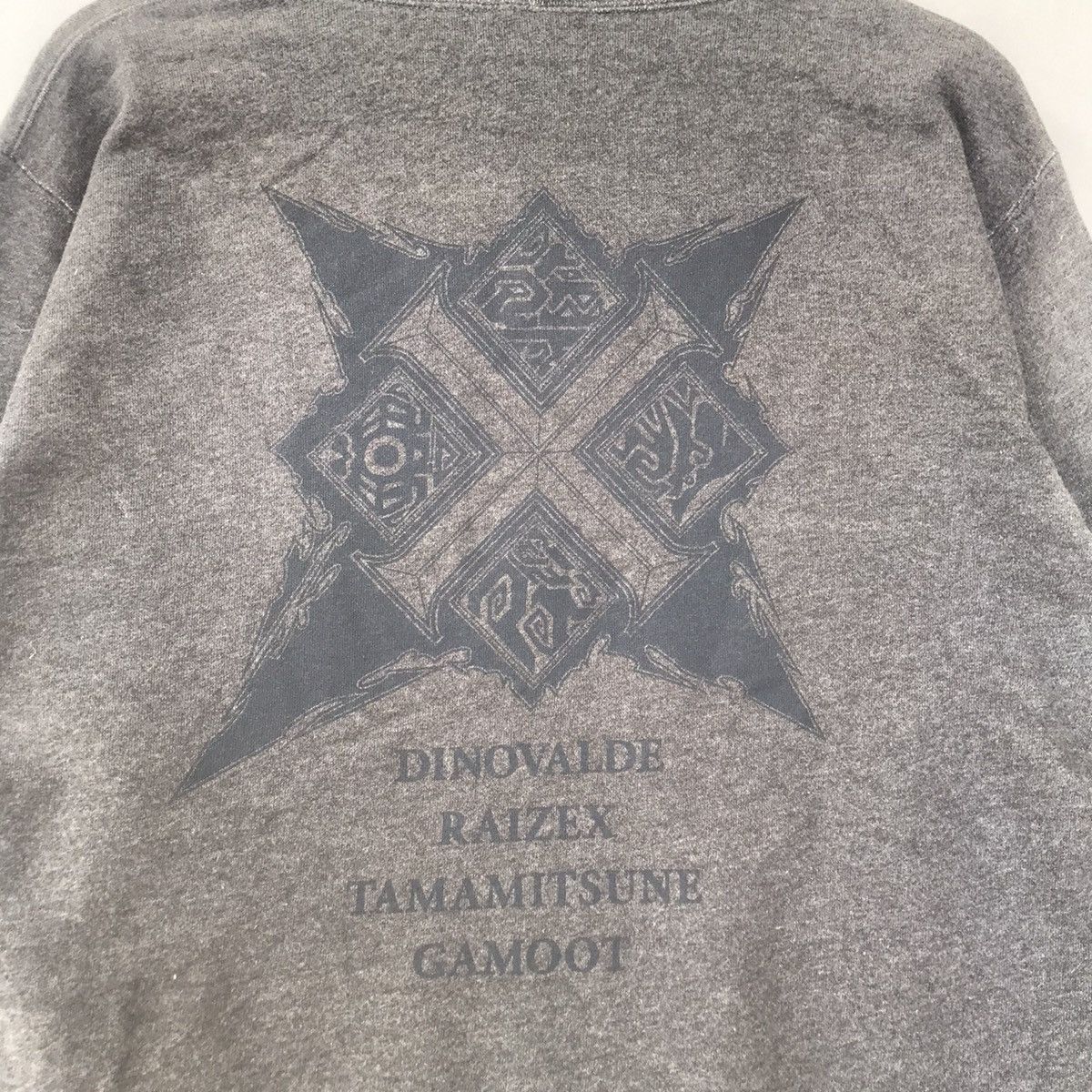 Anime × Japanese Brand Sweater Hoodie Anime Monster Hunter X Size US L / EU 52-54 / 3 - 6 Thumbnail