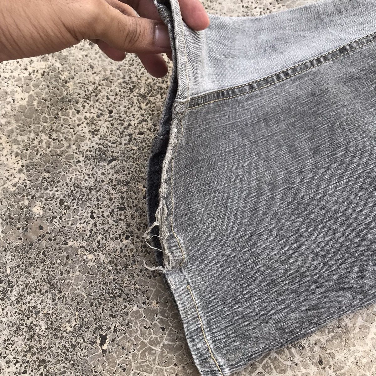 Japanese Brand Vintage Oririn Faded Dirty Wide Leg Denim Flare Jeans Pants Size US 30 / EU 46 - 13 Thumbnail