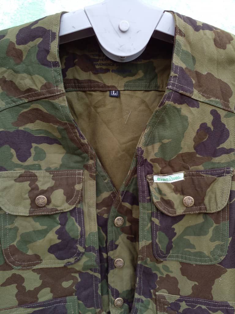 Japanese Brand VESTS EVEN RIVER. (CJ7) Size US S / EU 44-46 / 1 - 7 Thumbnail