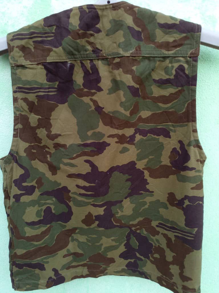 Japanese Brand VESTS EVEN RIVER. (CJ7) Size US S / EU 44-46 / 1 - 3 Thumbnail