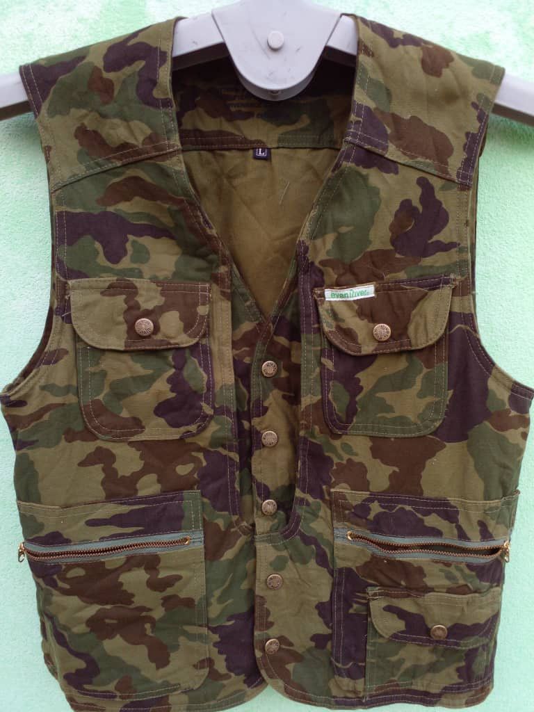 Japanese Brand VESTS EVEN RIVER. (CJ7) Size US S / EU 44-46 / 1 - 2 Thumbnail