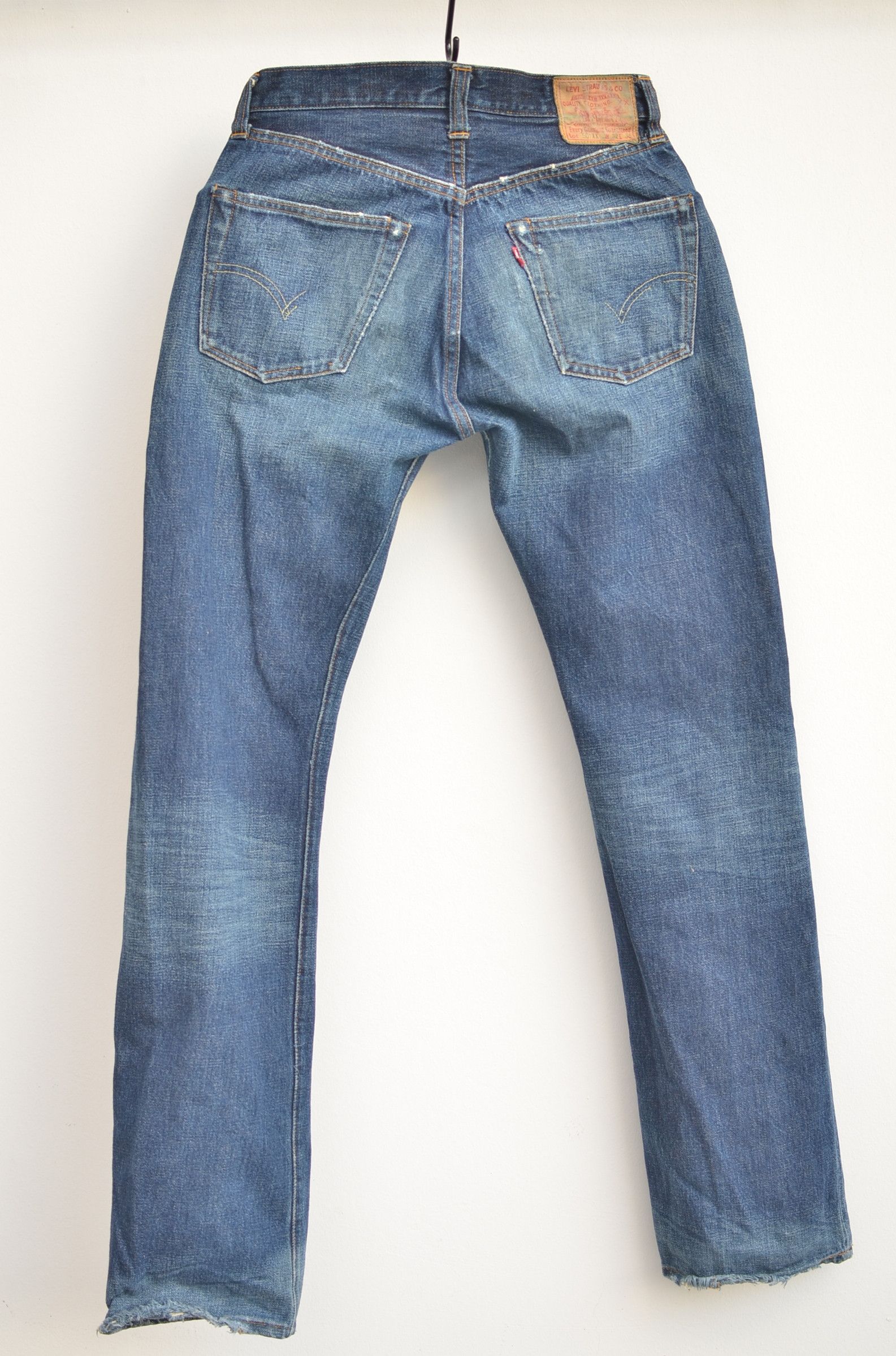 Levi's Vintage Clothing VINTAGE LEVIS 501XX 1947 BIG E SELVEDGE MADE IN USA Size US 29 - 5 Thumbnail