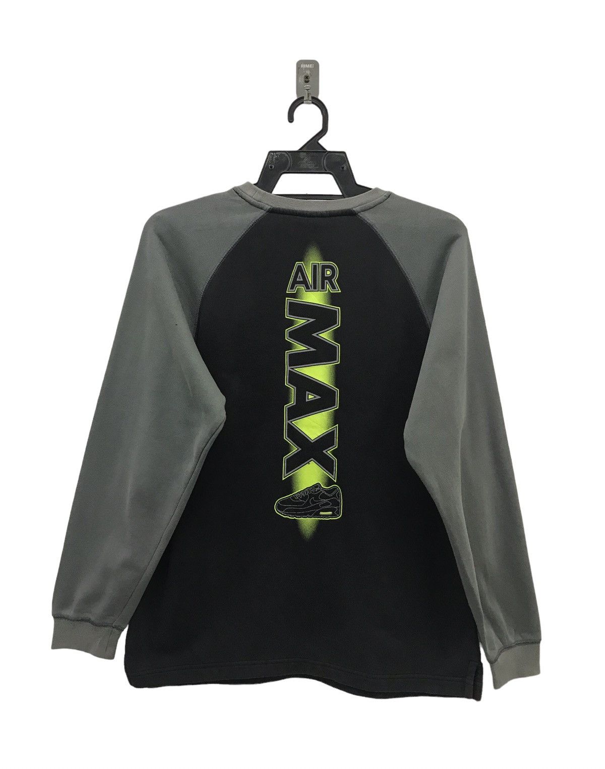 NIKE AIR MAX SWEATSHIRT