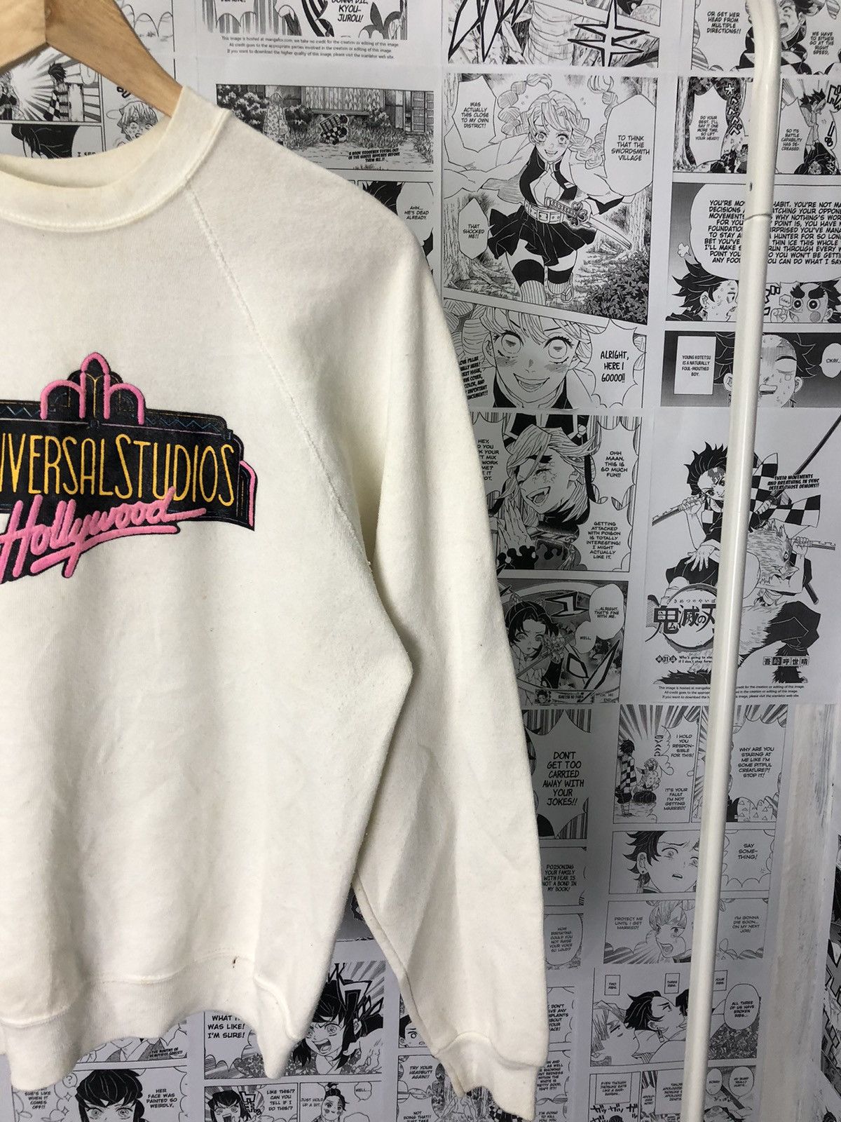 Universal Studios 🔥Accept Offer🔥 Universal Studio x Vintage Size US M / EU 48-50 / 2 - 4 Thumbnail