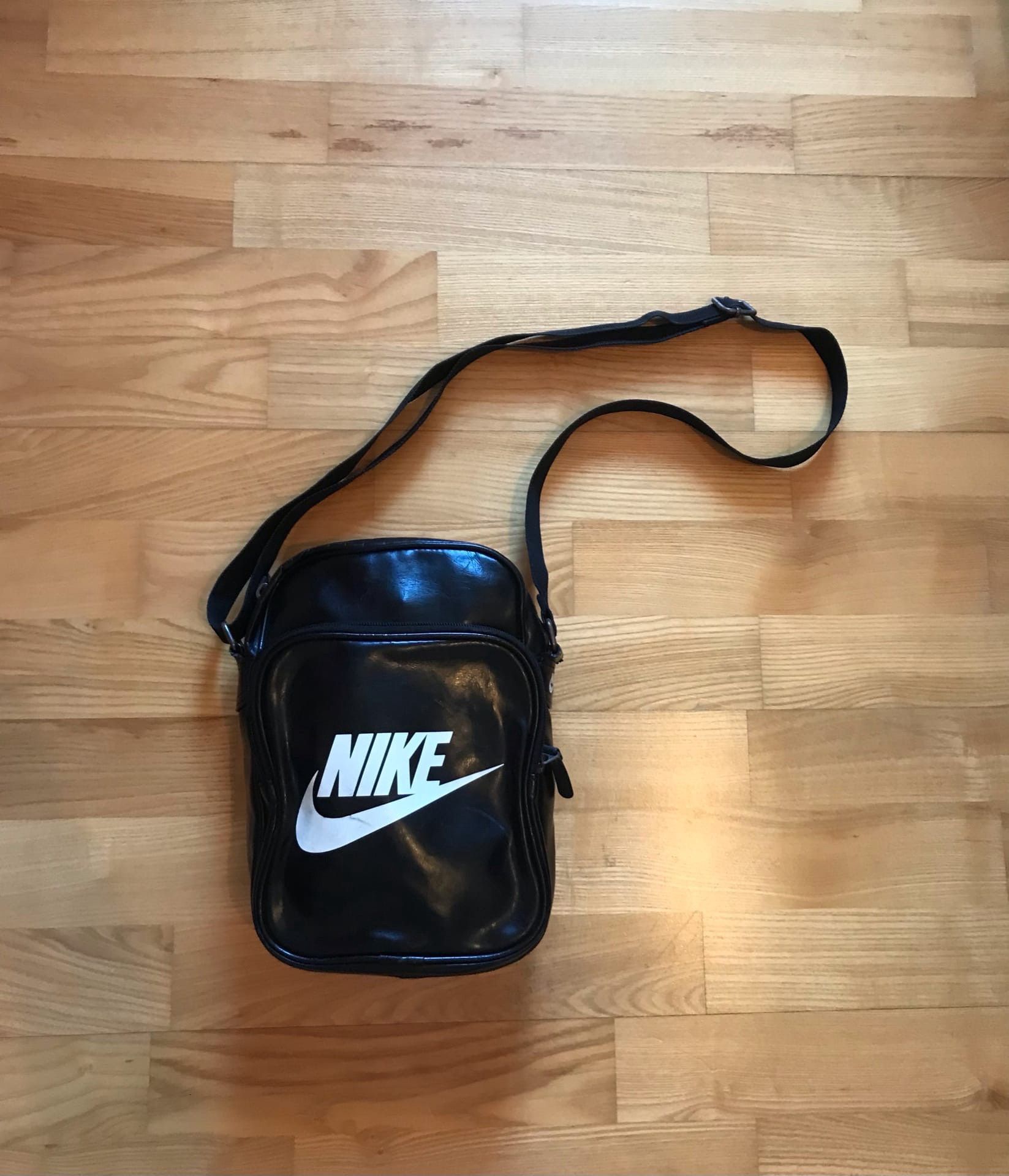 Nike × Vintage Nike Shoulder Bag Pack Leather | Grailed