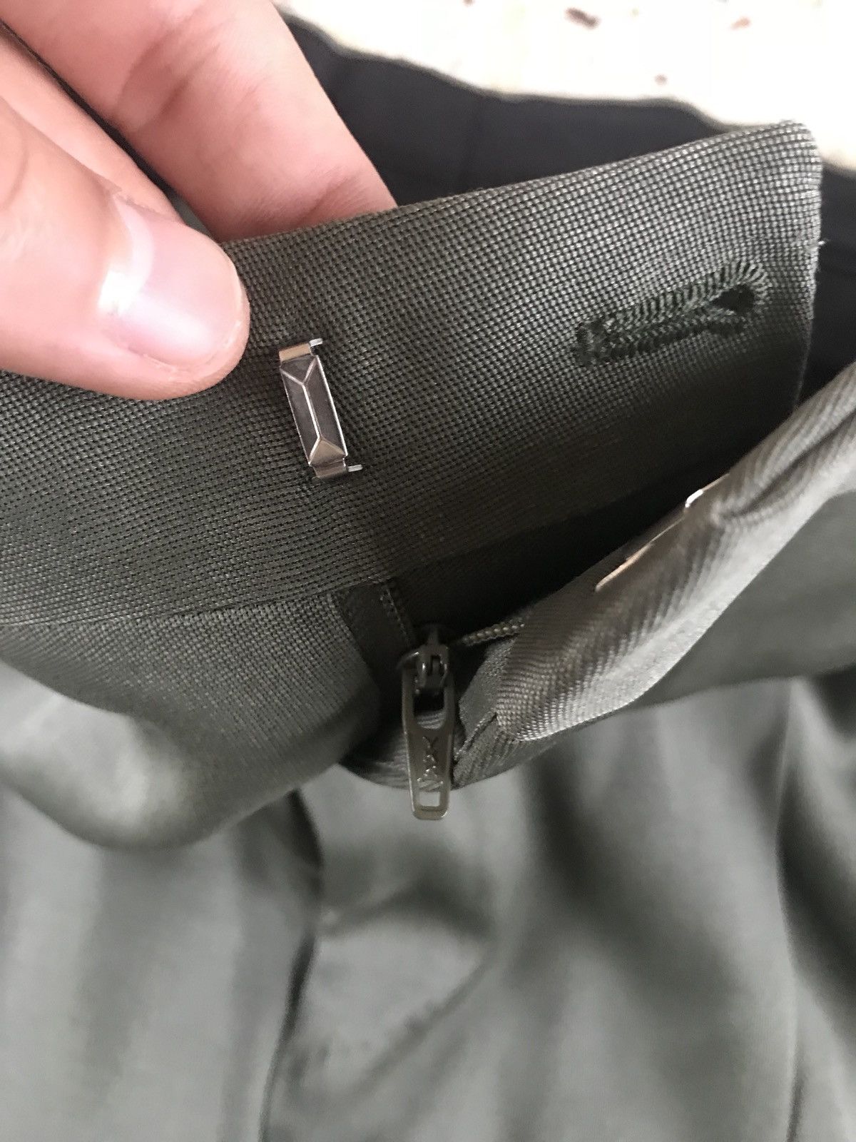 Lanvin Pleated Khaki Slacks Size US 36 / EU 52 - 8 Thumbnail