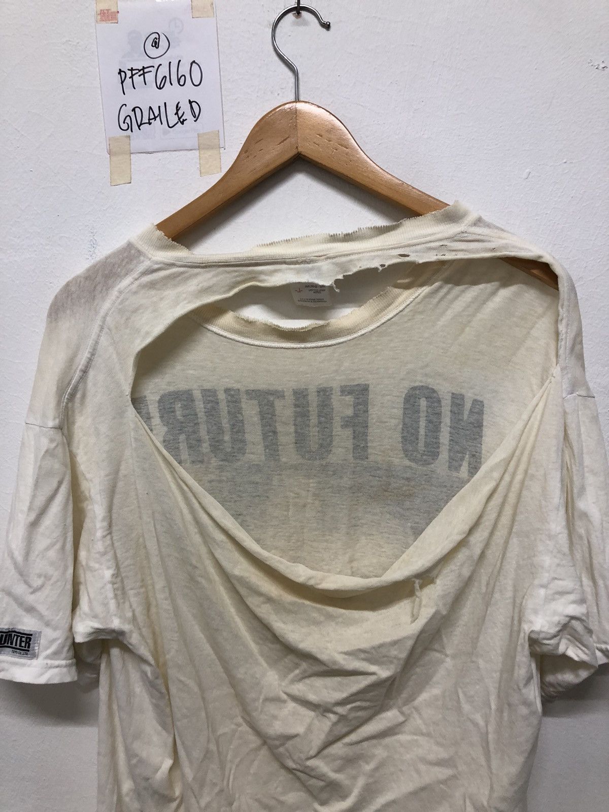 Band Tees Vintage No Future Sid and Nancy Distressed tee. Size US L / EU 52-54 / 3 - 15 Thumbnail