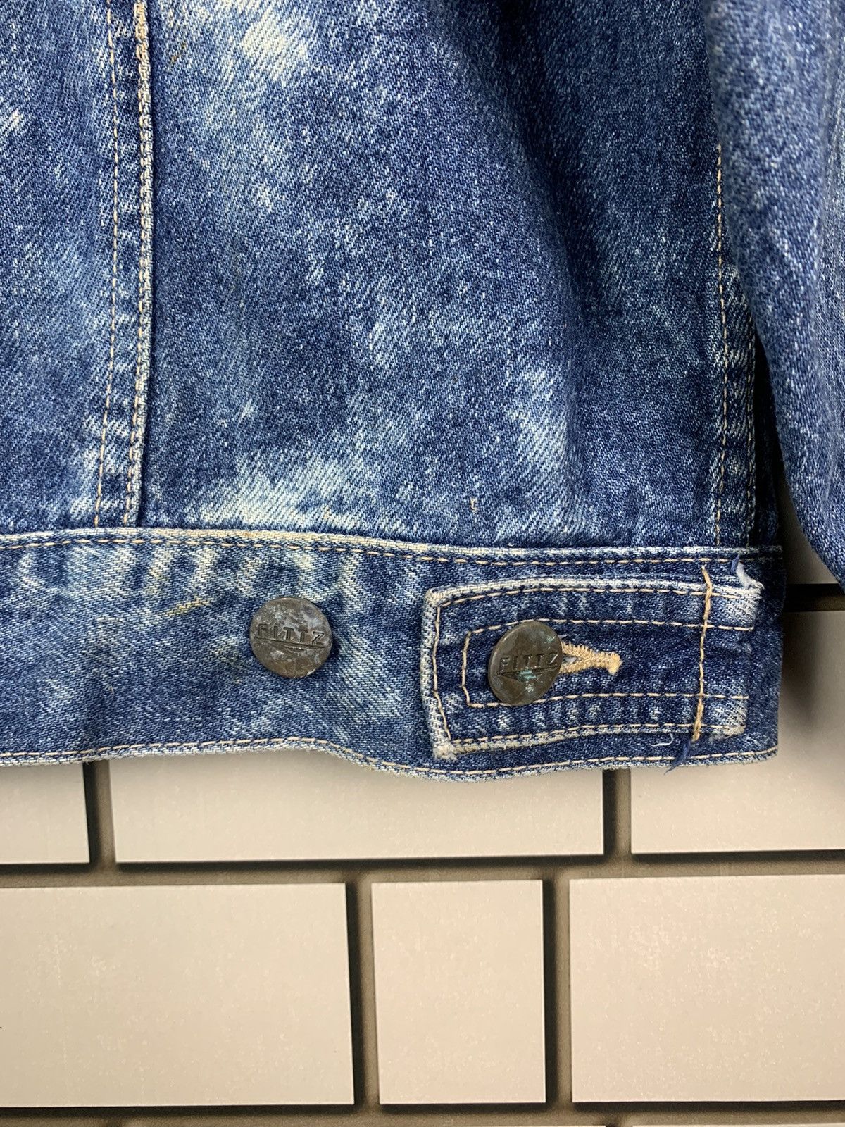 Vintage Vintage Japanese Brand Fittz Trucker Jacket Custom Acid Wash Size US M / EU 48-50 / 2 - 13 Thumbnail