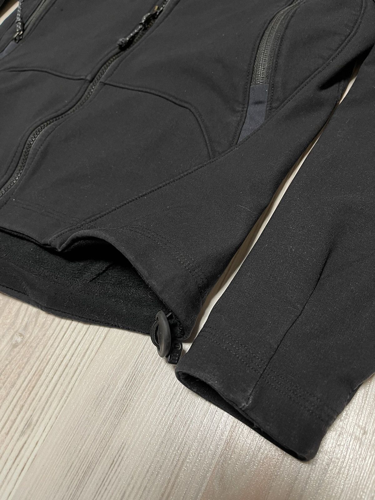 Arc'teryx Vintage soft shell Arcteryx black jacket womens Size S / US 4 / IT 40 - 9 Thumbnail