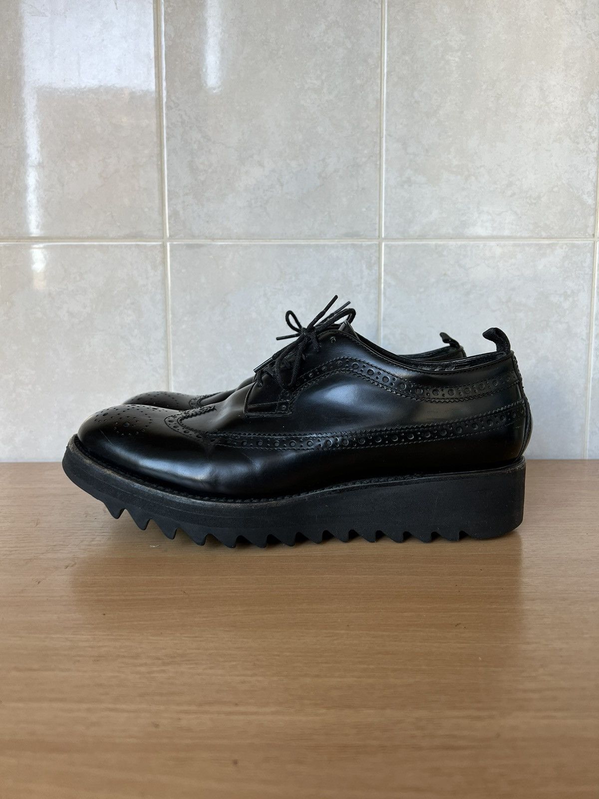 DERBY SHOES