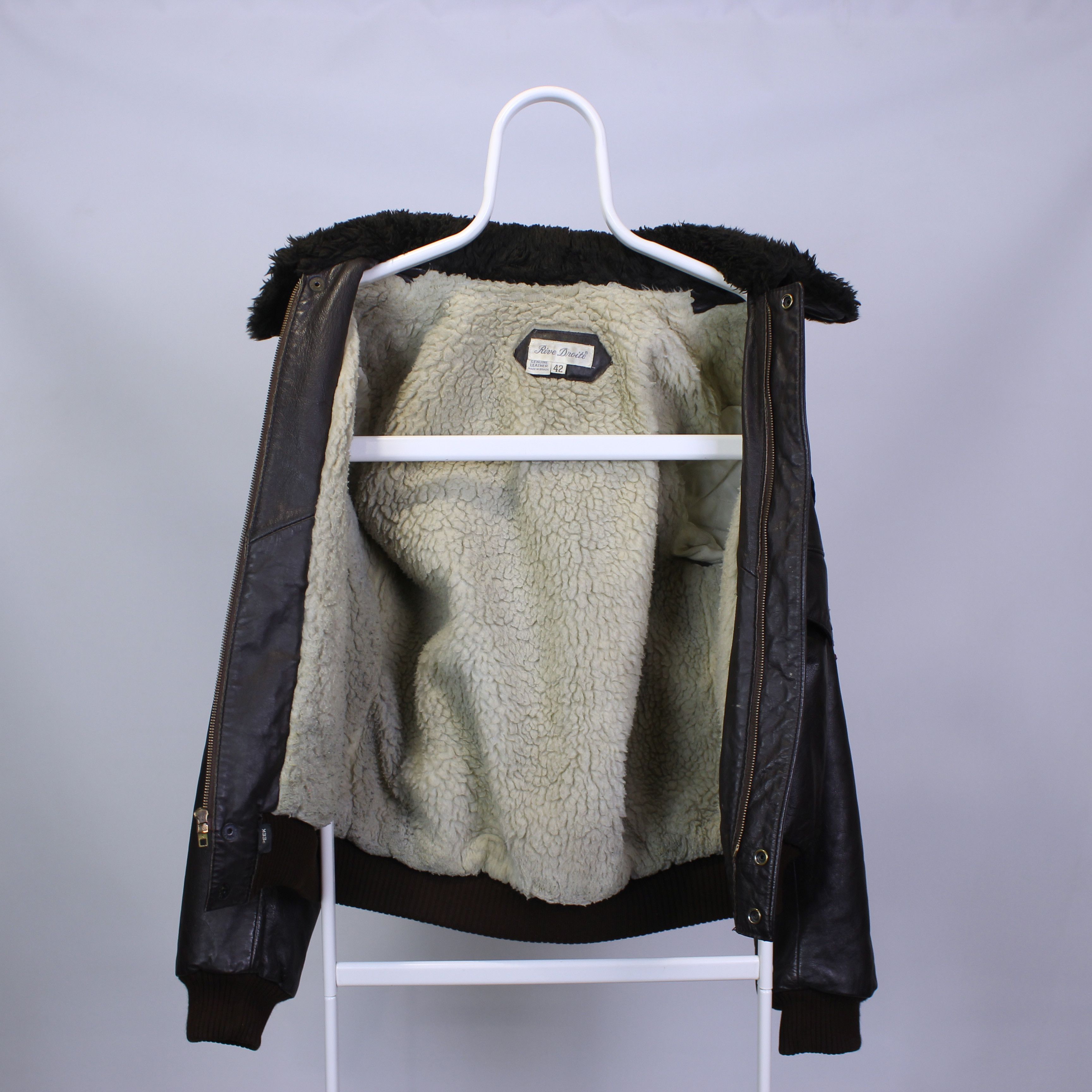 Genuine Leather Aviator Rive Droite heavy leather usa army jacket vintage Size US L / EU 52-54 / 3 - 6 Thumbnail