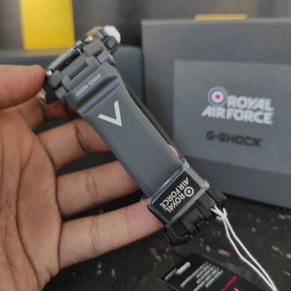 G Shock 🔥Special Edition🔥G-shock X Royal Air Force GRB200 Size ONE SIZE - 8 Thumbnail