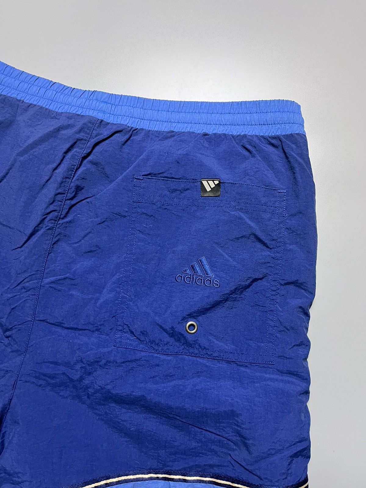 Adidas × Vintage Vintage Adidas shorts streetwear y2k casual style size L Size US 34 / EU 50 - 8 Thumbnail