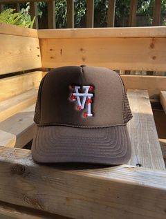 La Hearts Upside Down Trucker Hat - Mocha | CVRTLA