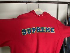 Red hot sale supreme hoodie