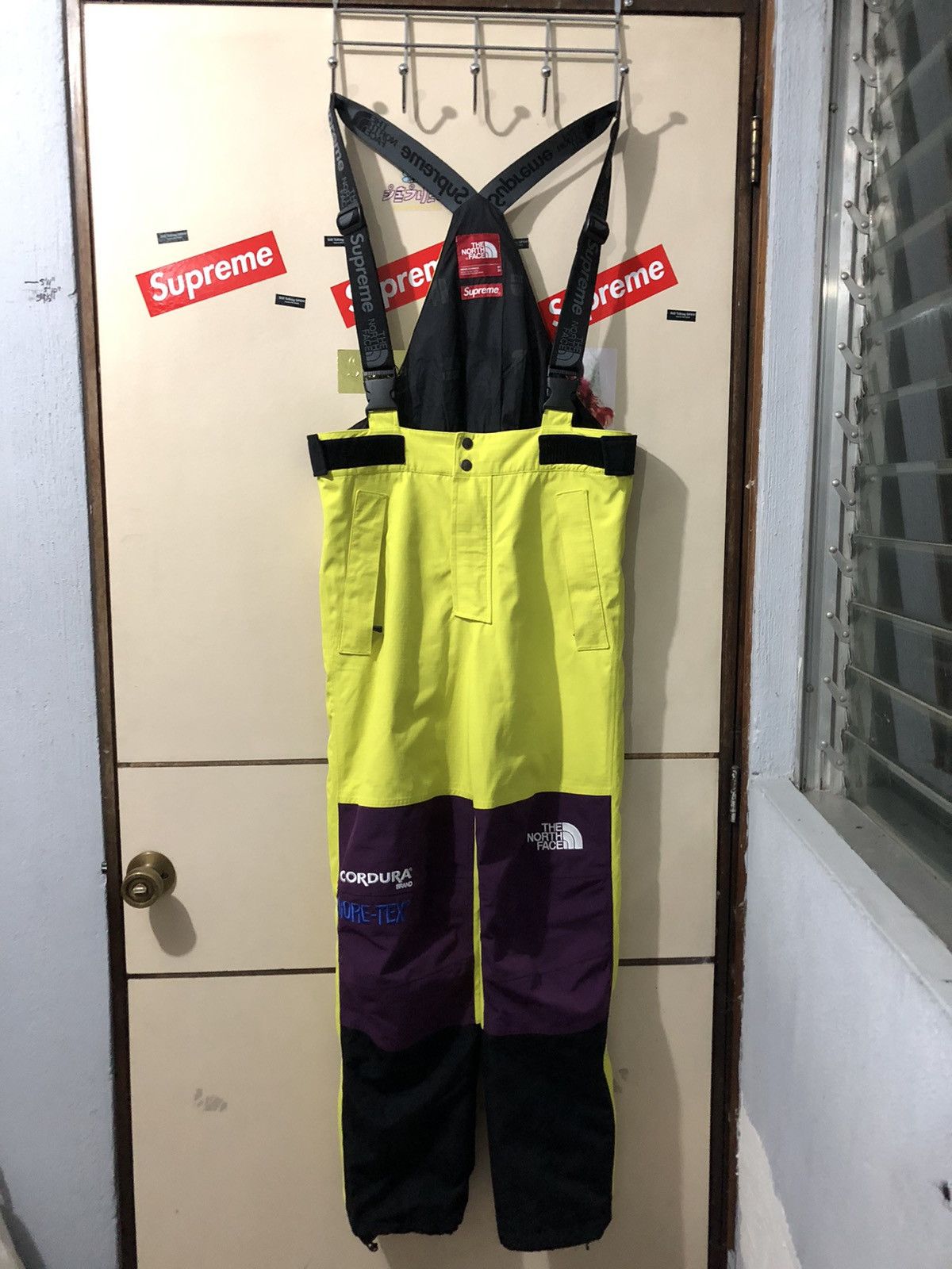 Supreme The North Face Expedition Pant Sulphur
