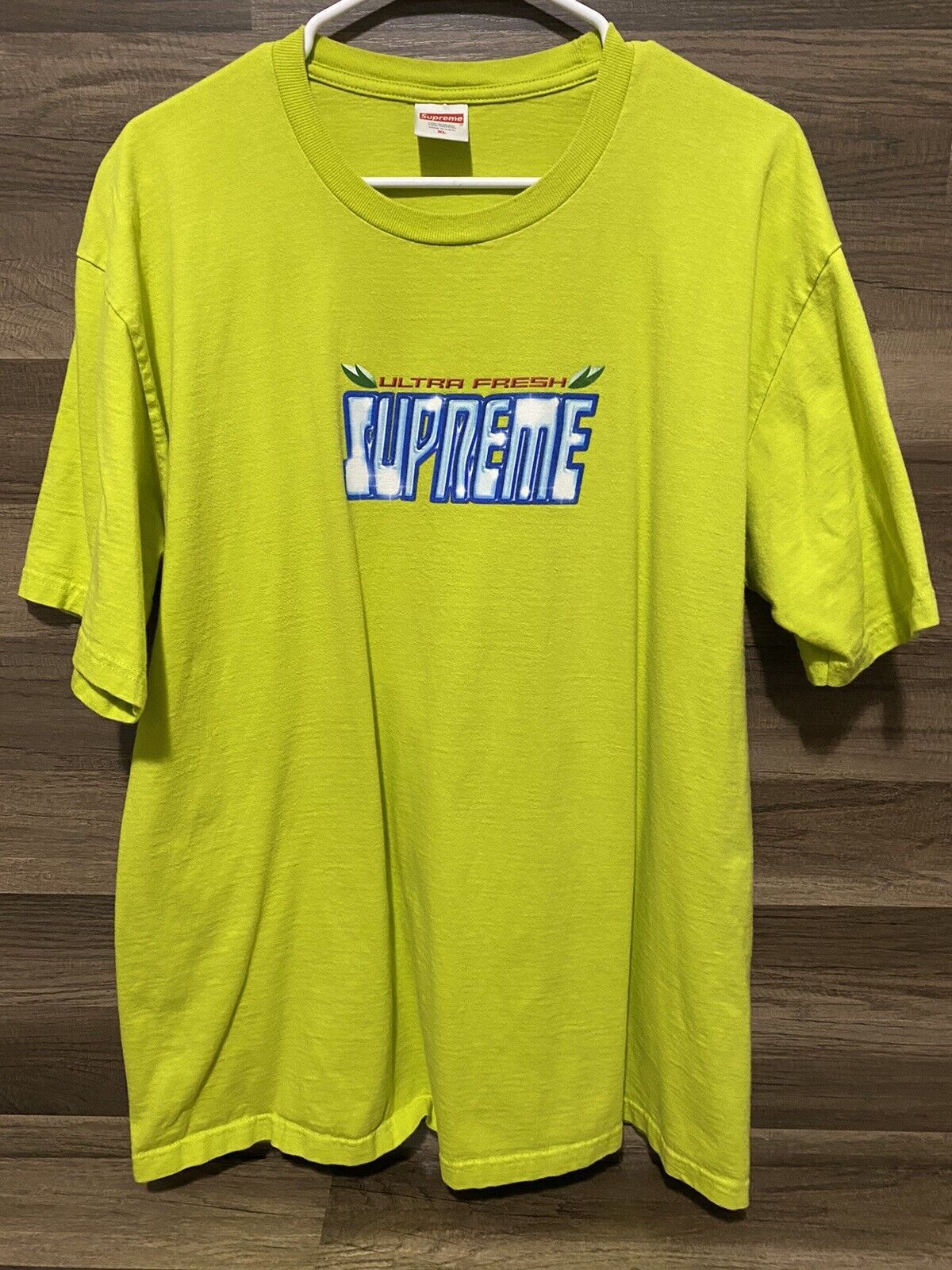 Supreme Ultra Fresh T-Shirt Size XL Bright Green T-Shirt