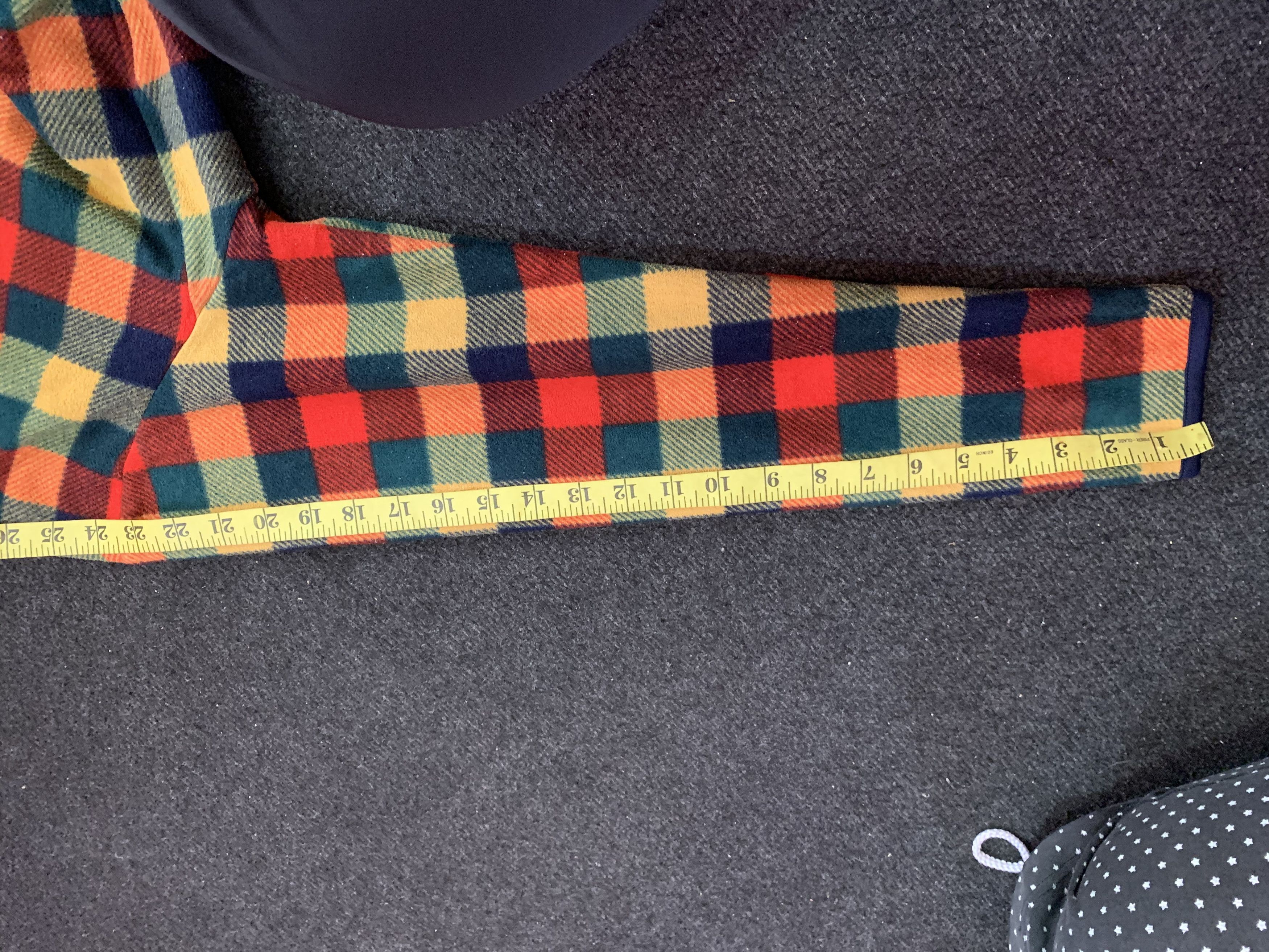 Japanese Brand Steals! Uniqlo Checkered Plaid Flannel Style Fleece Jacket Size US M / EU 48-50 / 2 - 9 Thumbnail
