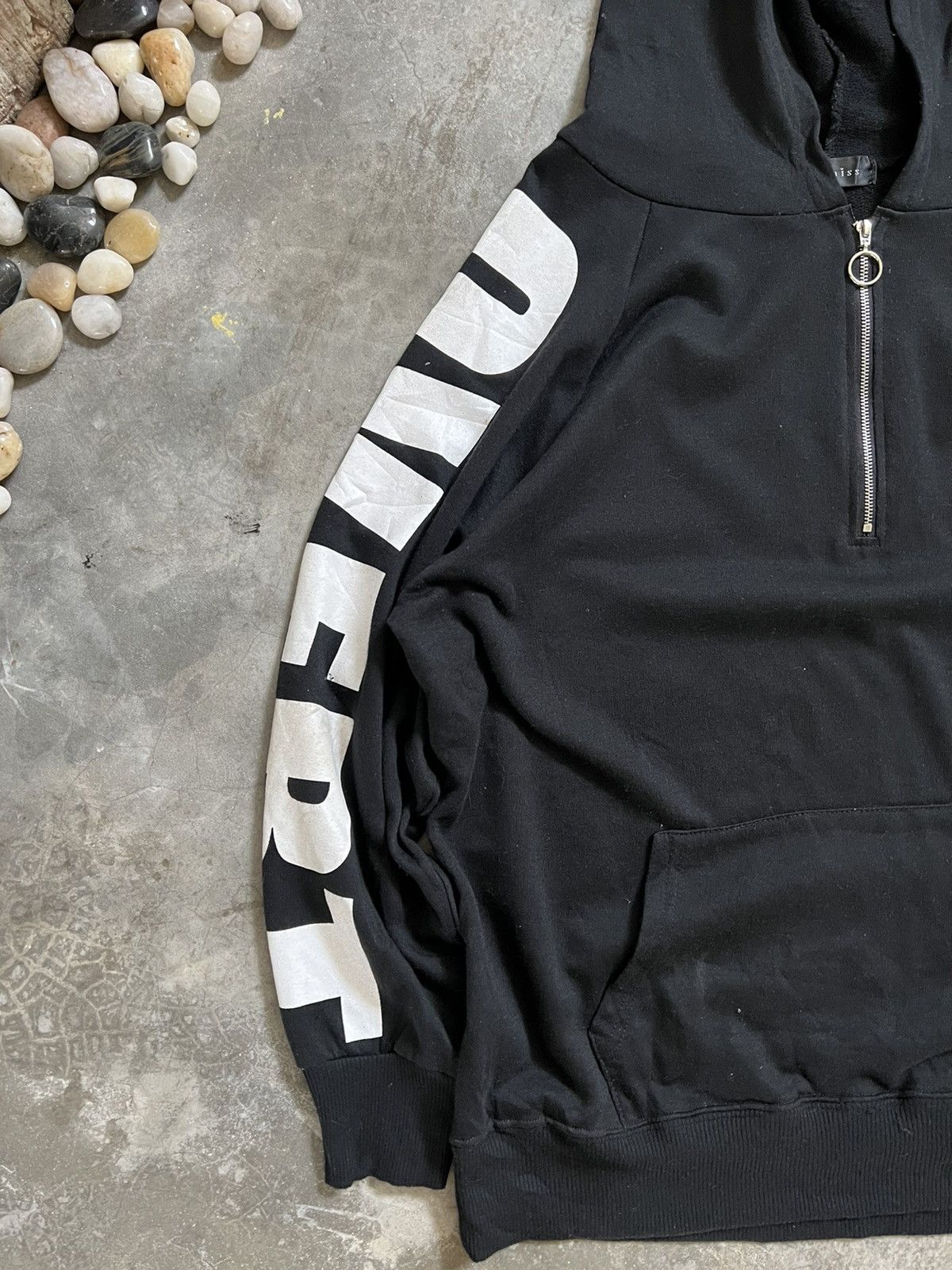 Japanese Brand STEALS 🖤🏴‍☠️ Japanese Hoodie Black Half Zipper With Pockets Size US M / EU 48-50 / 2 - 8 Thumbnail