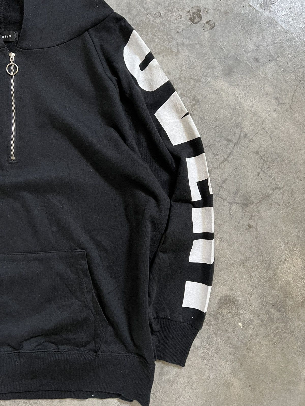 Japanese Brand STEALS 🖤🏴‍☠️ Japanese Hoodie Black Half Zipper With Pockets Size US M / EU 48-50 / 2 - 9 Thumbnail