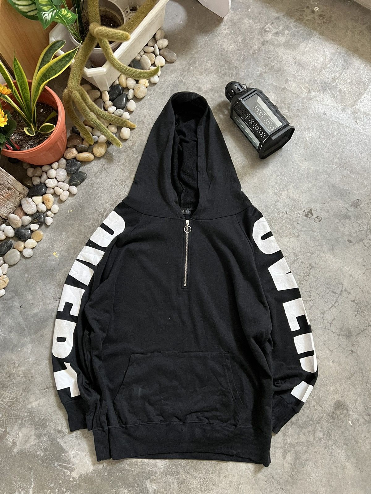 Japanese Brand STEALS 🖤🏴‍☠️ Japanese Hoodie Black Half Zipper With Pockets Size US M / EU 48-50 / 2 - 3 Thumbnail