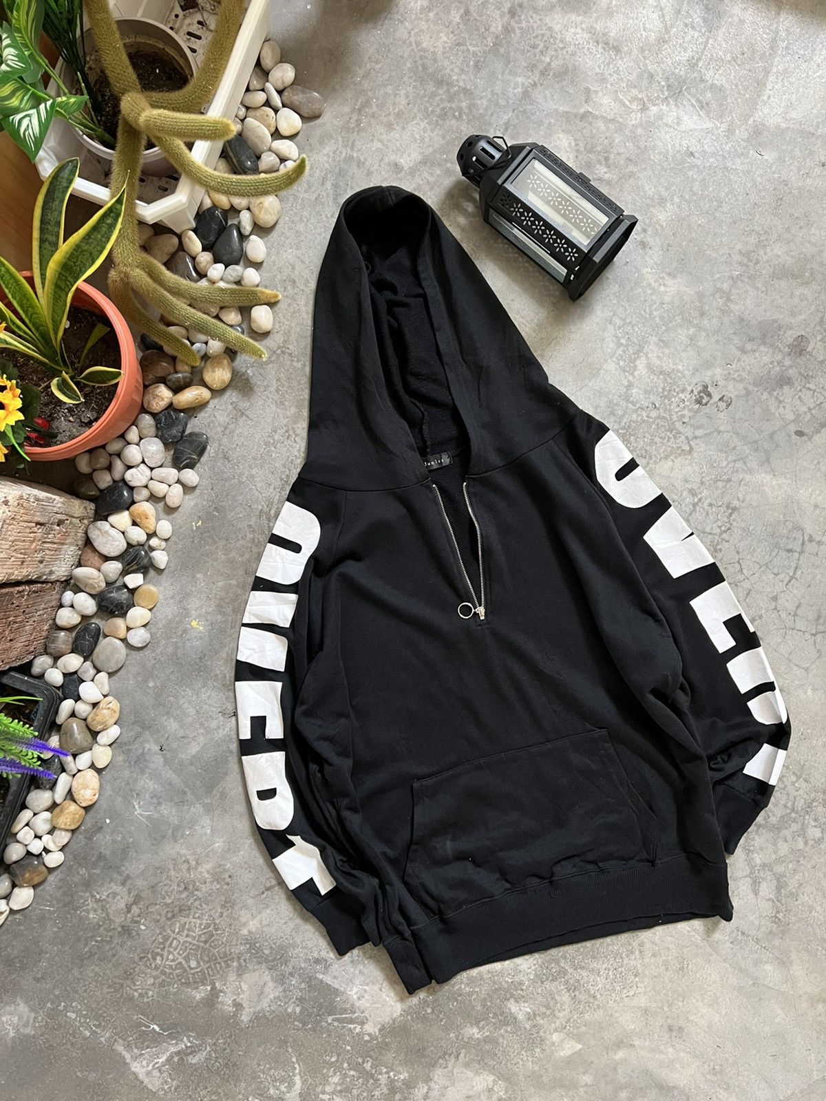 Japanese Brand STEALS 🖤🏴‍☠️ Japanese Hoodie Black Half Zipper With Pockets Size US M / EU 48-50 / 2 - 11 Thumbnail