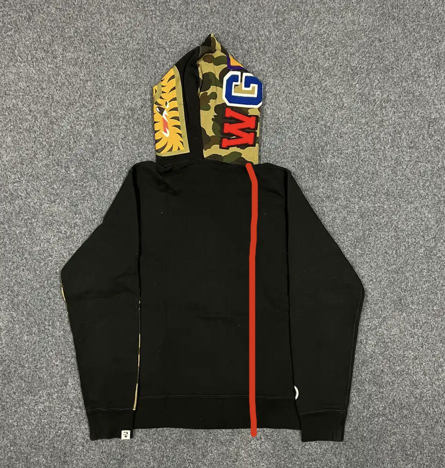 Bape Bape Camo Shark Hoodie Size US M / EU 48-50 / 2 - 10 Thumbnail