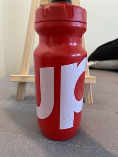 Supreme Water Bottle | Grailed